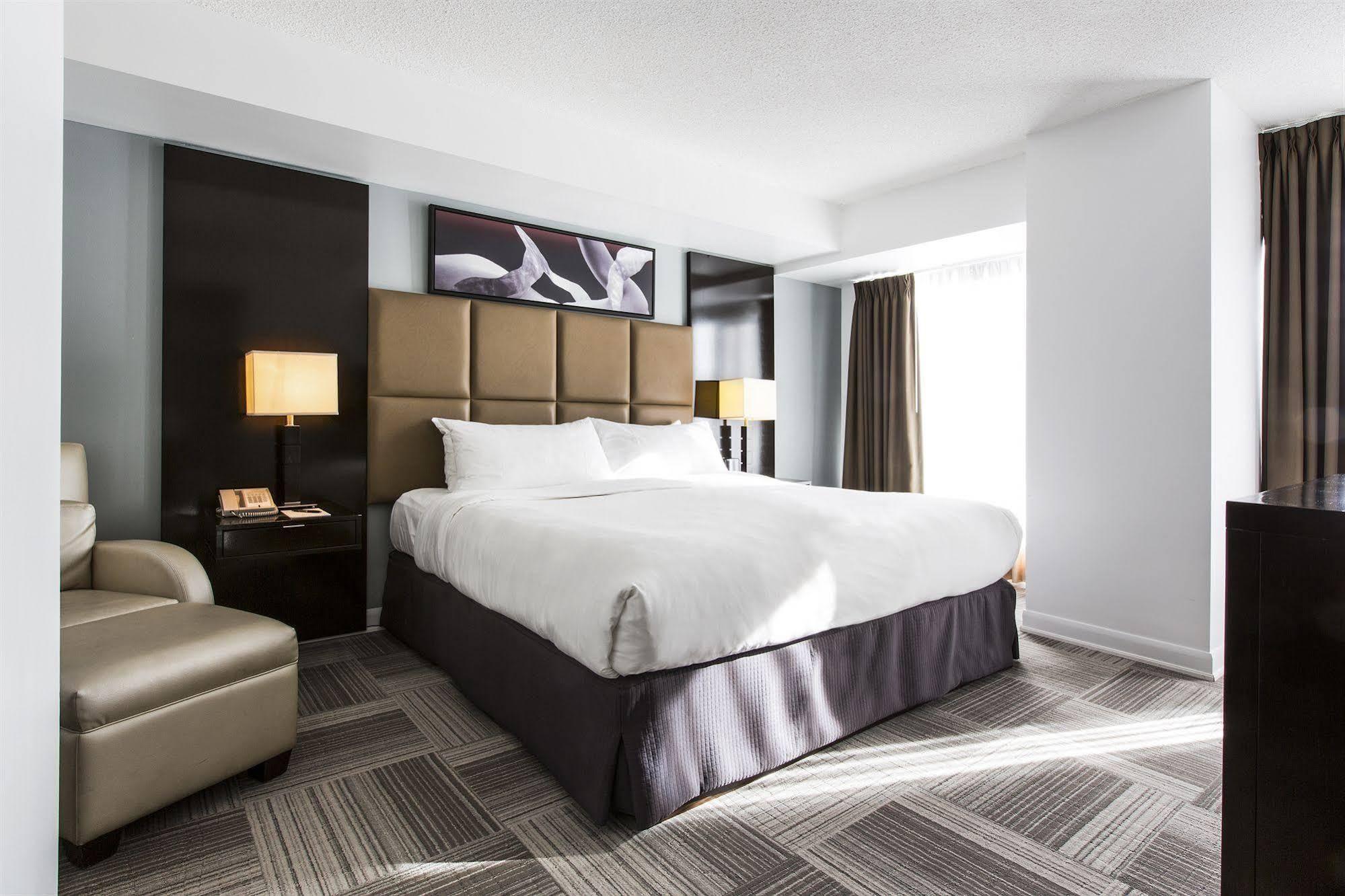 Pantages Hotel Toronto Centre Dış mekan fotoğraf